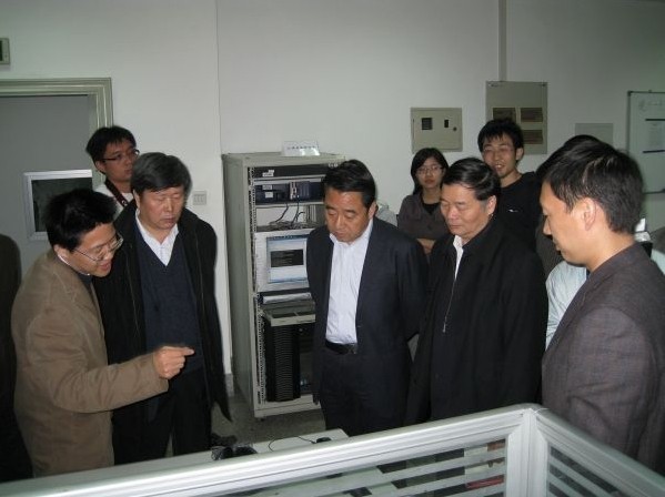 Yang Xueshan, vice minister of the Ministry of Industry and Information Technology is present for guiding